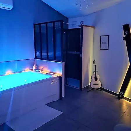 酒店 La Des Tentations , Avec Jacuzzi *